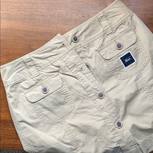 Adorable khaki skort